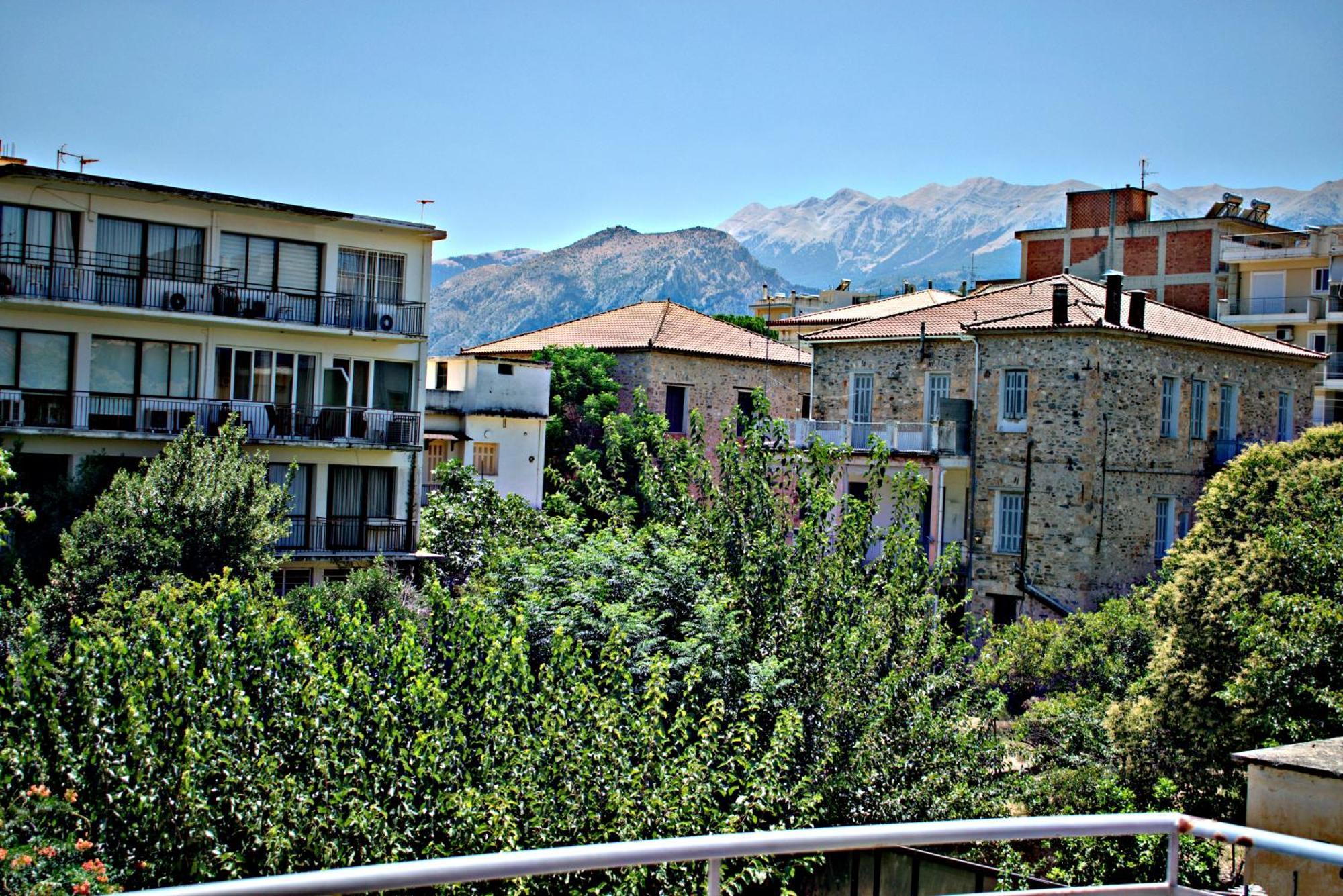 Castor - The Spartan Home Exterior photo